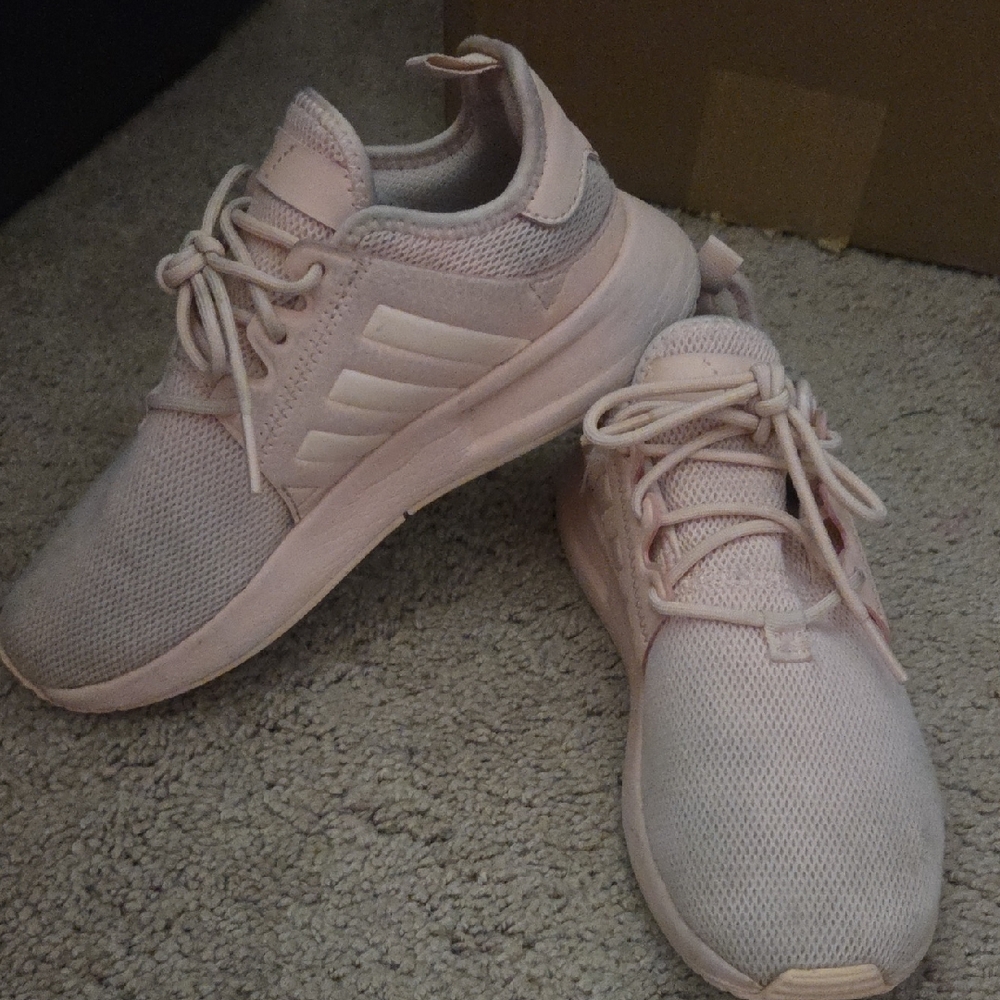 Adidas Women's Soft Pink Mesh Sneakers